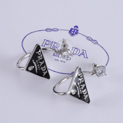 Pendientes con Símbolo de Triángulo