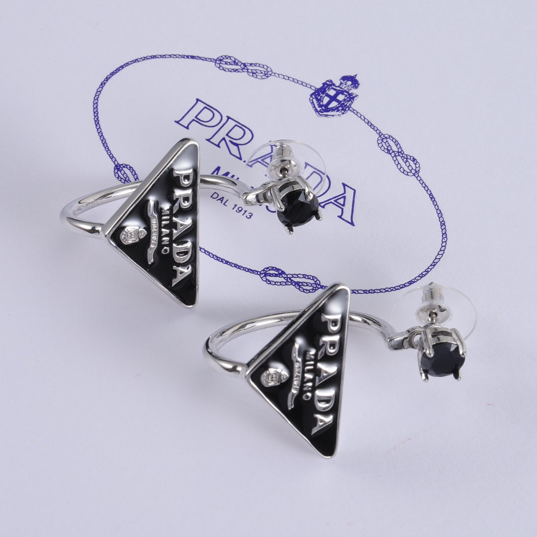 Pendientes con Símbolo de Triángulo
