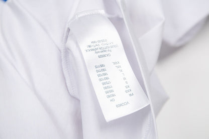 Camiseta con estampado de letras sencillo