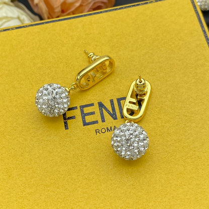 Pendientes metálicos con colgante de bola de cristal