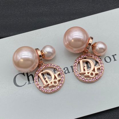 Boucles d'oreilles créoles perles et lettres diamantées