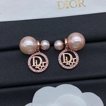 Boucles d'oreilles créoles perles et lettres diamantées