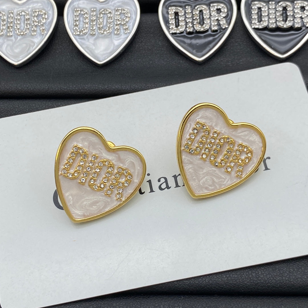 Pendientes Grabados de Diamante Corazón de Amor