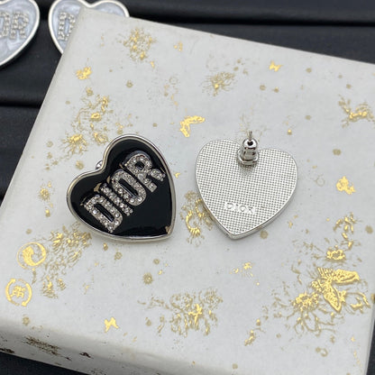 Pendientes Grabados de Diamante Corazón de Amor
