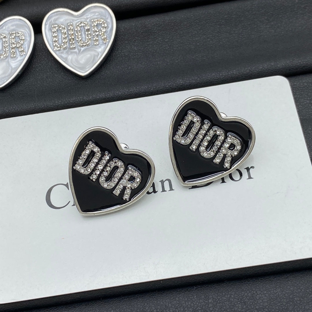Pendientes Grabados de Diamante Corazón de Amor