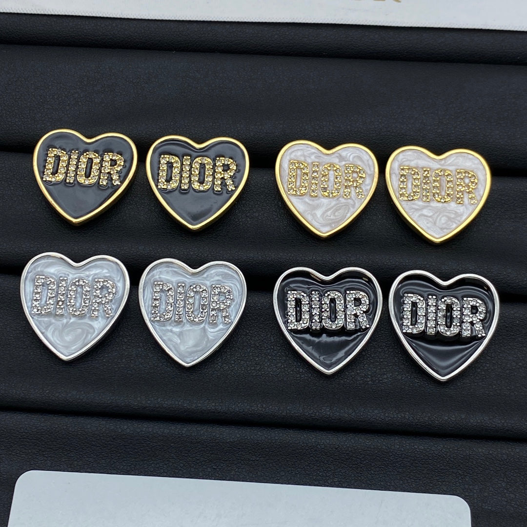 Pendientes Grabados de Diamante Corazón de Amor