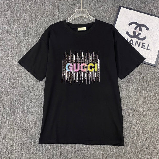 T-shirt à lettrage strassé