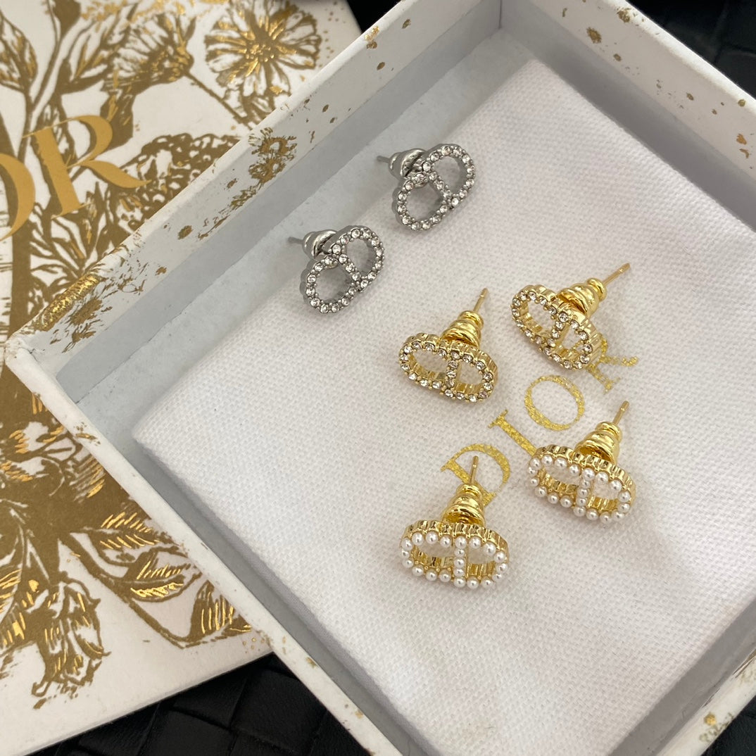 Pendientes mini de temperamento con diamantes de imitación