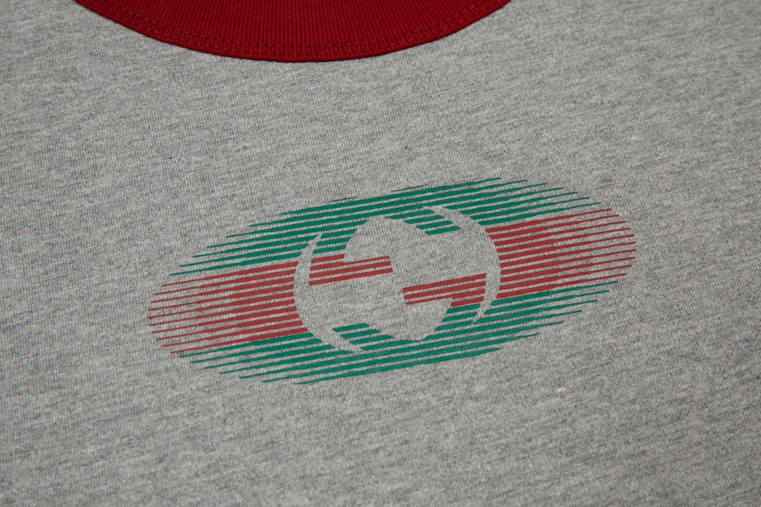 Camiseta vintage gris estampada