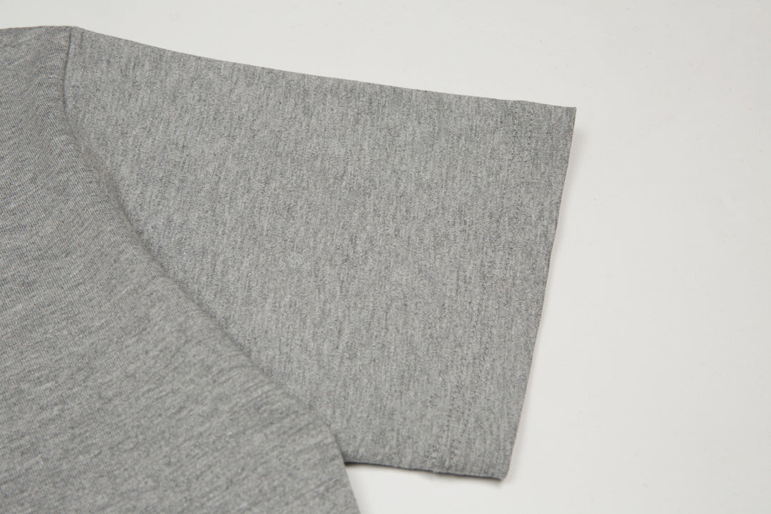 Camiseta vintage gris estampada