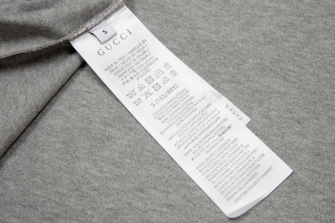 Camiseta vintage gris estampada