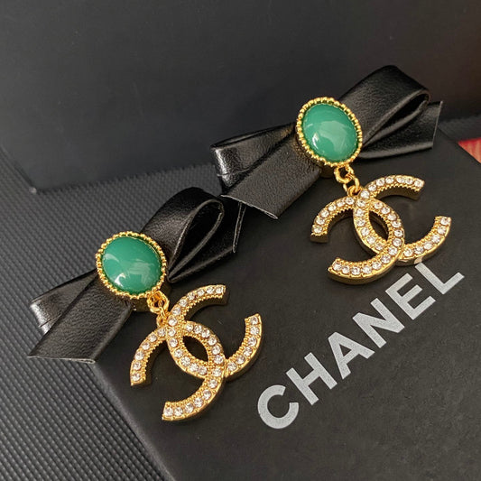 Boucles d'oreilles nœud papillon en cuir tendance