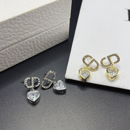 Pendientes con colgante de corazón de diamantes de 2 colores a la moda