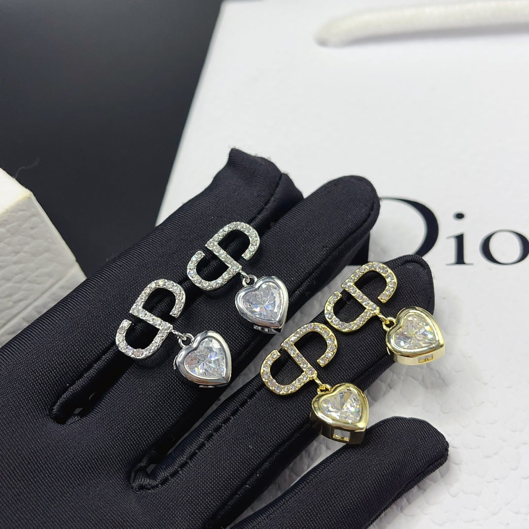 Pendientes con colgante de corazón de diamantes de 2 colores a la moda