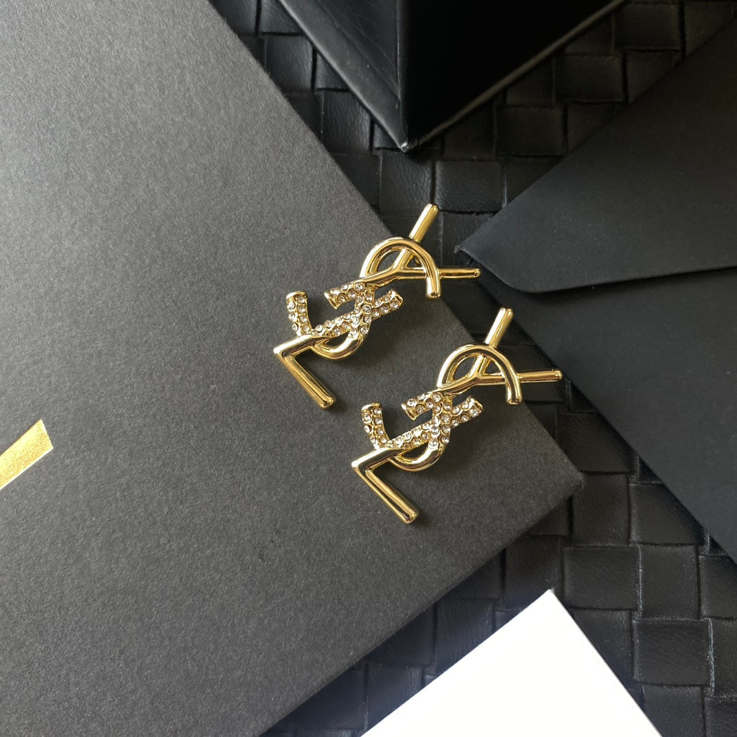 Pendientes de metal con logo de diamante