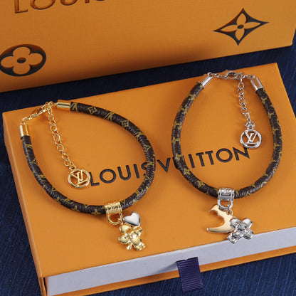 Bracelet en cuir pour couple avec poupées d'amour entrelacées