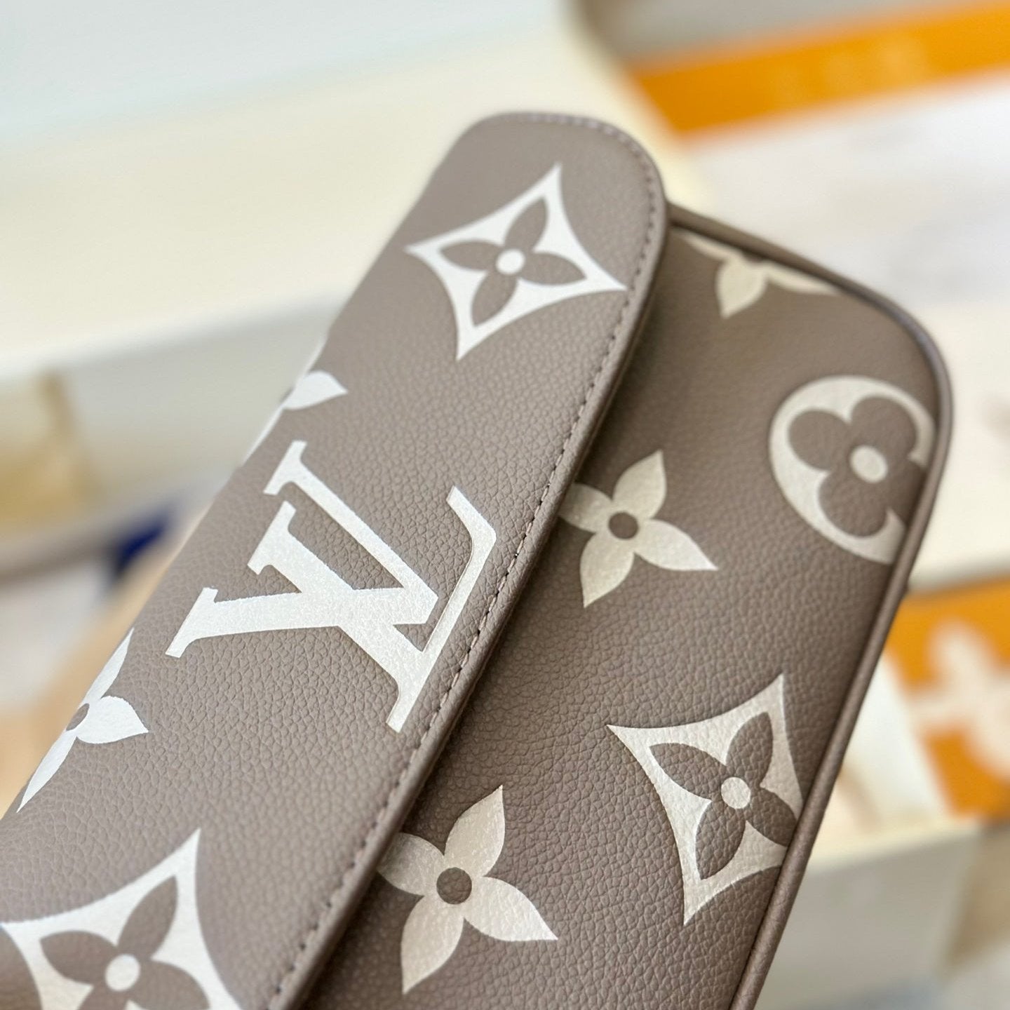 Cartera sobre cadena, bolso de hombro IVY