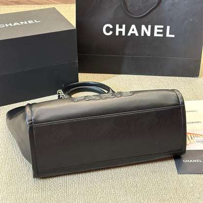 Grand sac fourre-tout en cuir noir