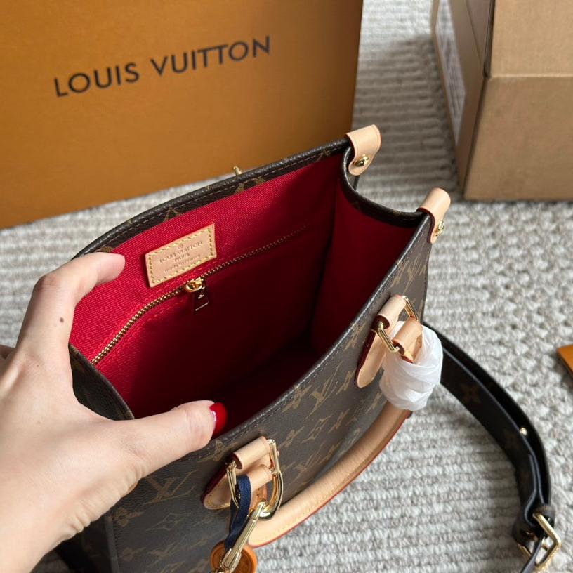 Bolso Petit Sac Plat de Cuero