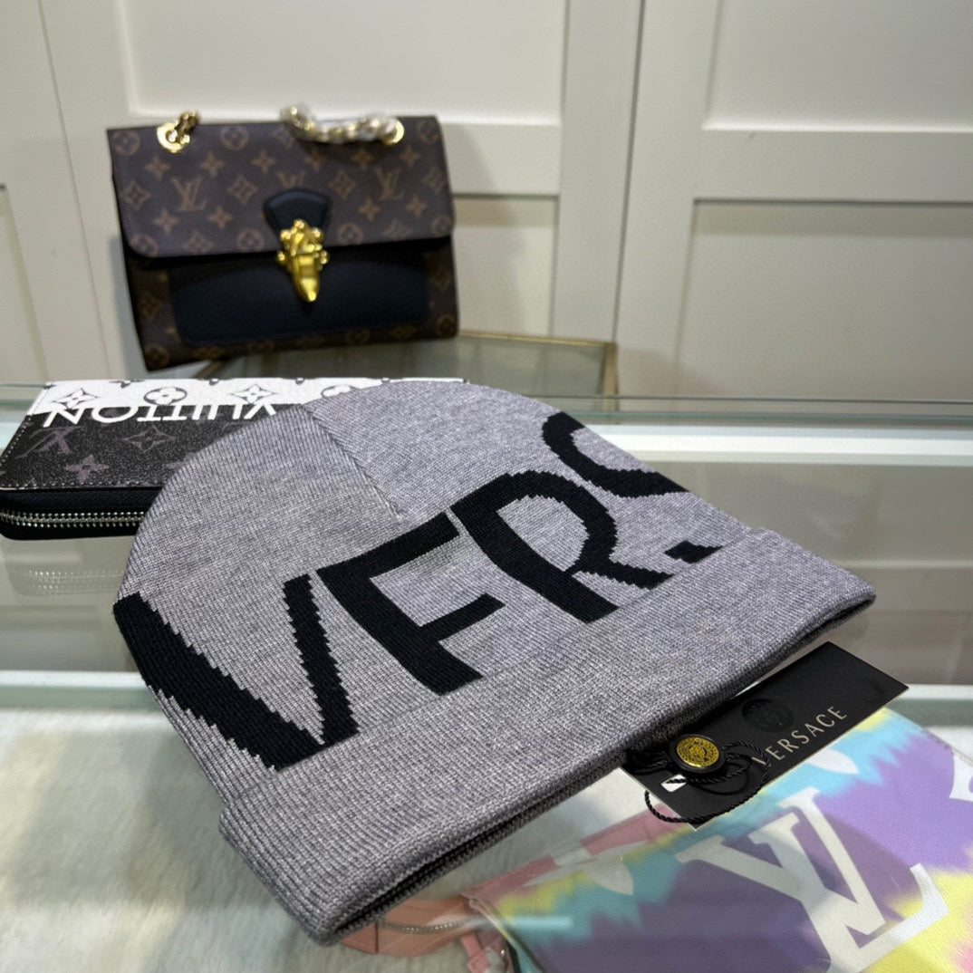 Gorro de punto suave unisex de lana con letras