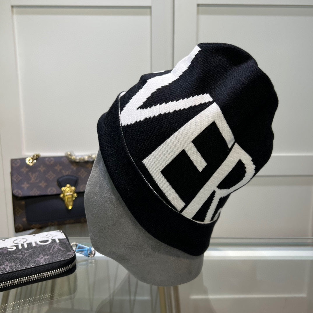 Gorro de punto suave unisex de lana con letras