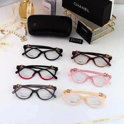 Lunettes en Métal Cat-Eye Ornées du Logo Diamant