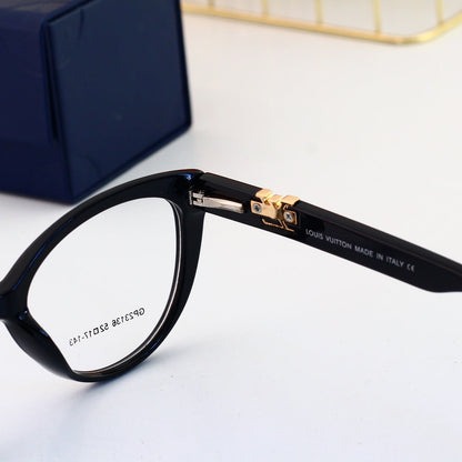 Gafas clásicas, elegantes y sencillas