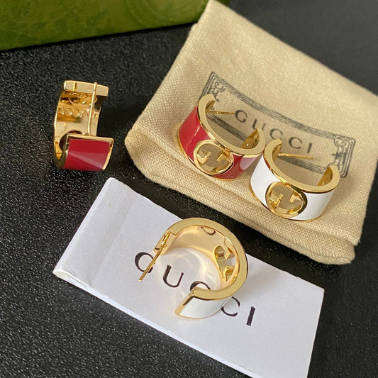 Boucles d'oreilles créoles à demi-cerceau en émail creux