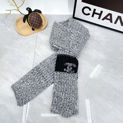 Ensemble bonnet tricoté tendance + écharpe