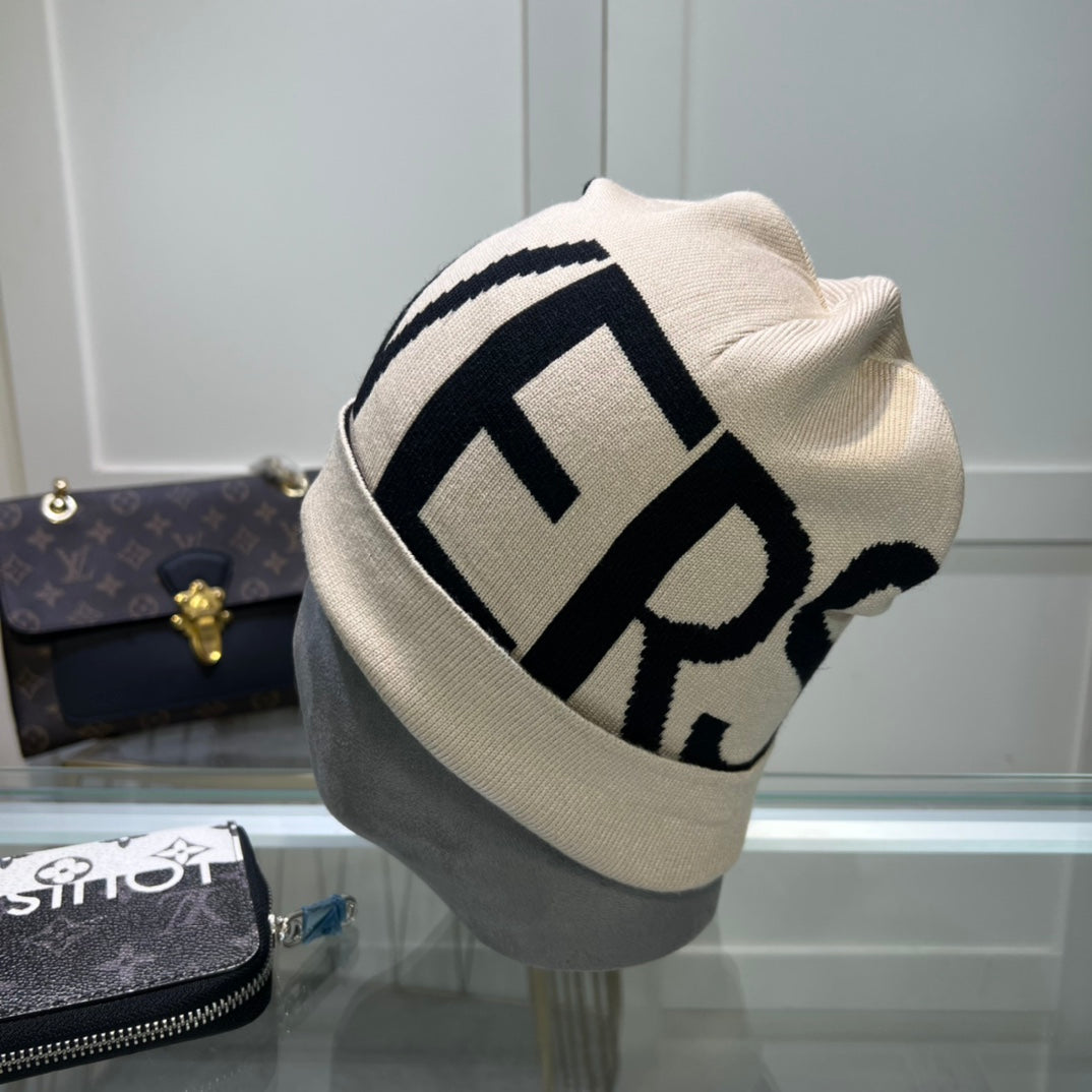 Gorro de punto suave unisex de lana con letras
