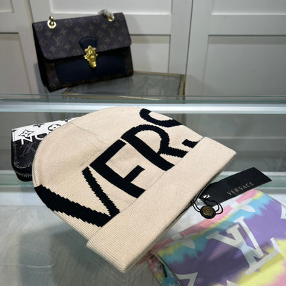 Gorro de punto suave unisex de lana con letras