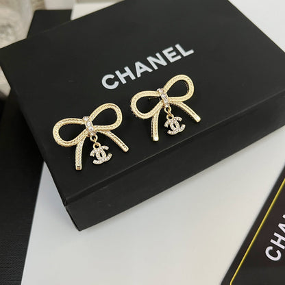 Boucles d'oreilles nœud papillon mignonnes et tendance