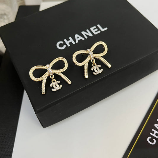 Boucles d'oreilles nœud papillon mignonnes et tendance