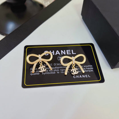 Boucles d'oreilles nœud papillon mignonnes et tendance