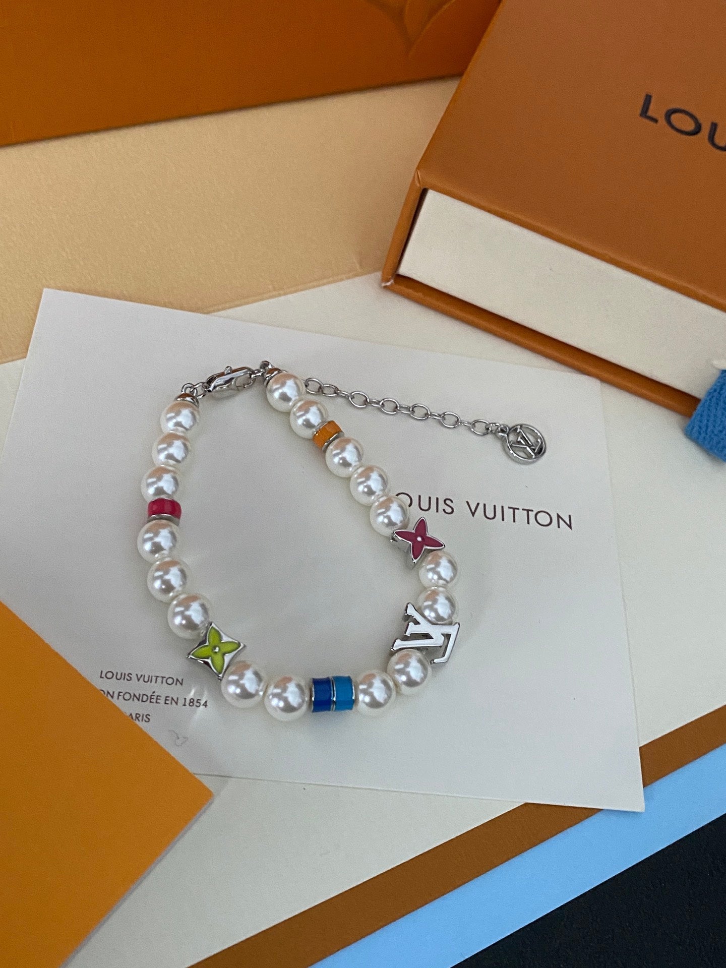 Pulsera de moda de perlas y flores