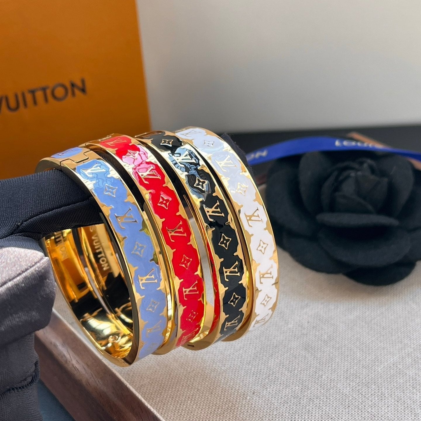 Pulseras Monogram de Colores