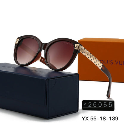 Gafas de sol redondas con montura metálica repujada vintage
