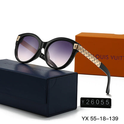 Gafas de sol redondas con montura metálica repujada vintage