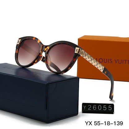 Gafas de sol redondas con montura metálica repujada vintage