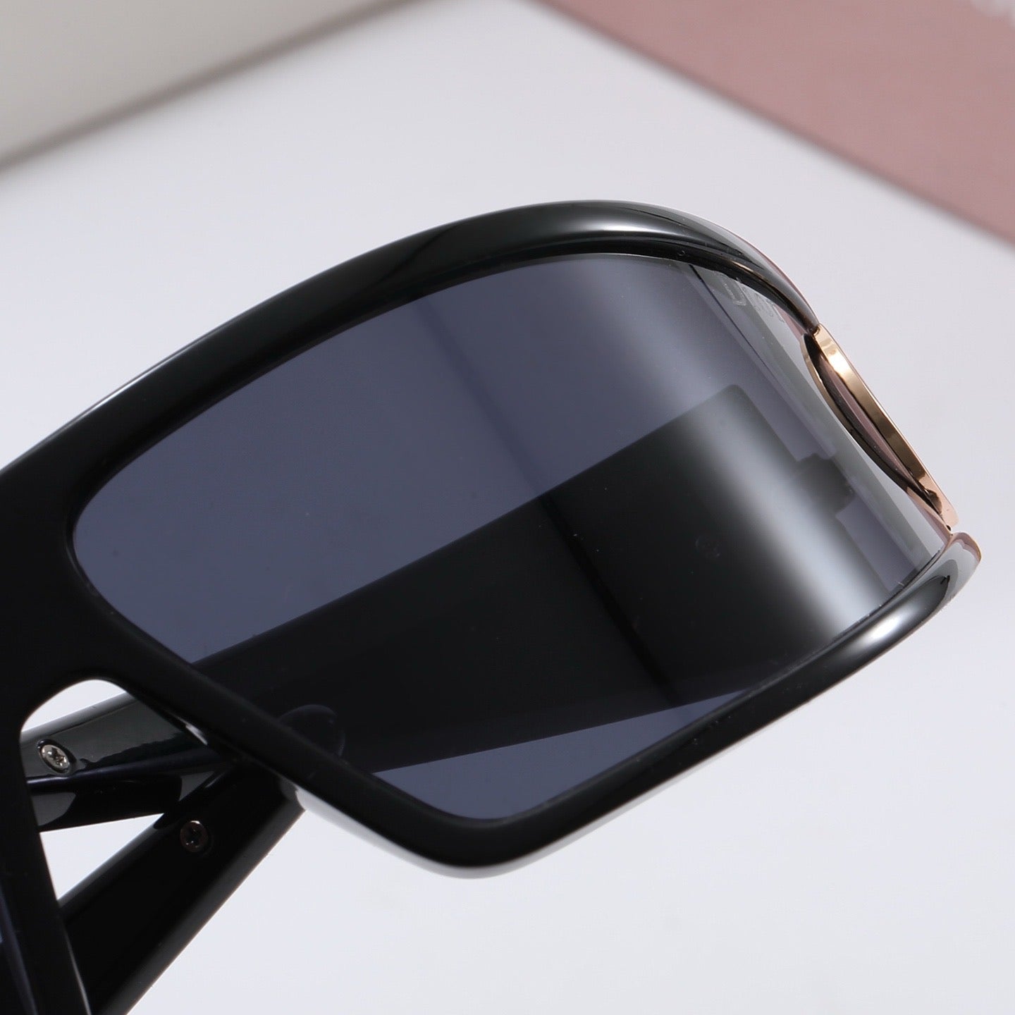Nuevas gafas de sol de moda con máscara
