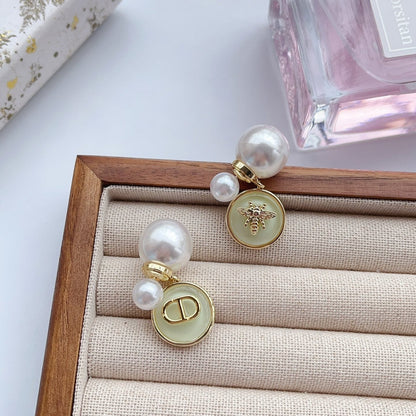 Boucles d'oreilles abeille perle asymétriques