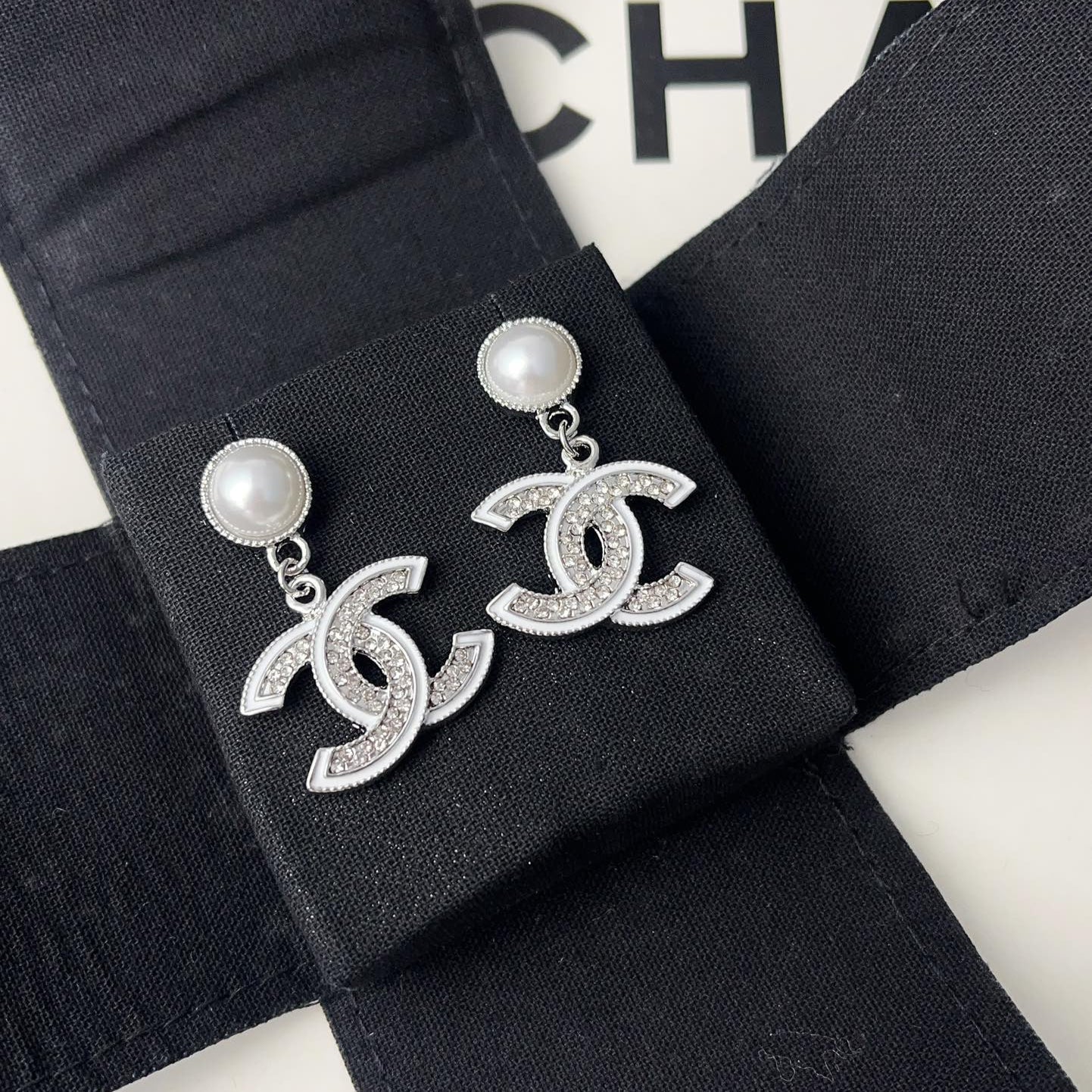 Pendientes de Moda con Elegante Colgante de Perla