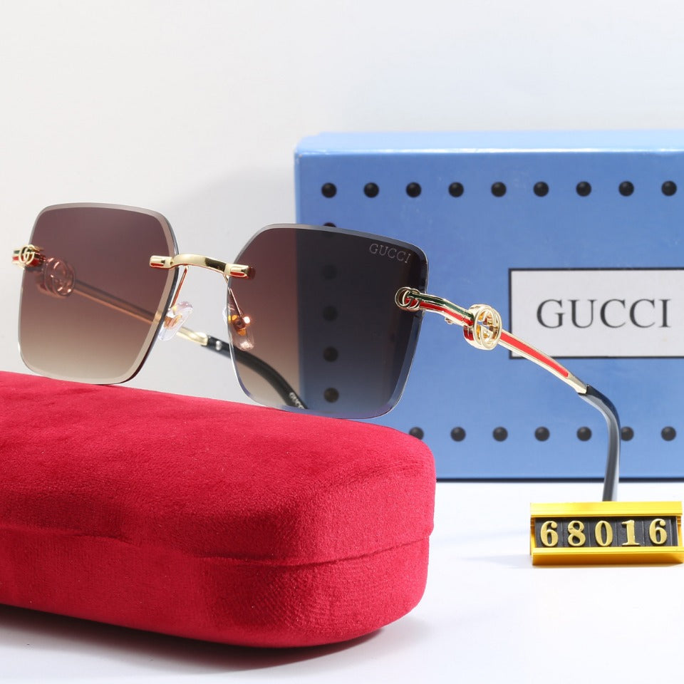 Gafas de sol con montura de metal a rayas