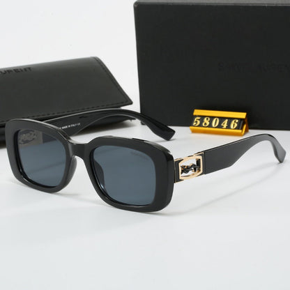 Gafas de sol negras retro grabadas con el logotipo