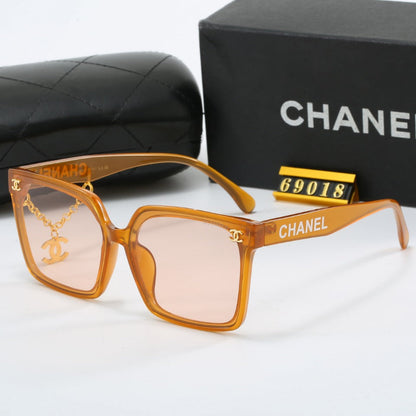 Gafas de sol con colgante de metal de moda