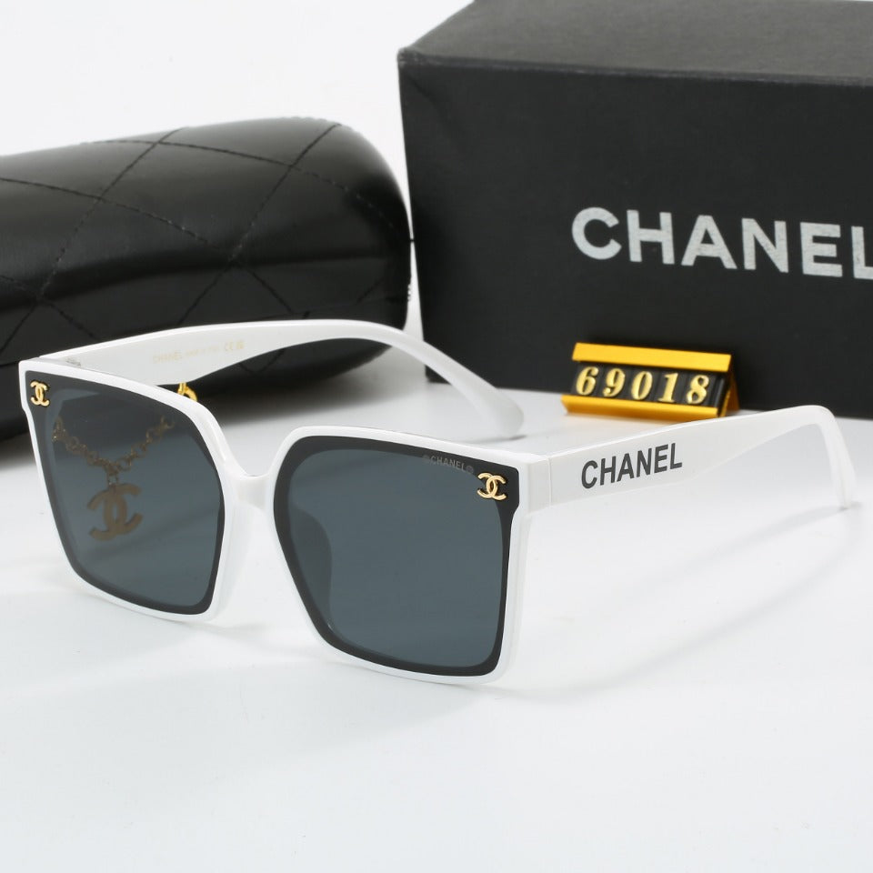 Gafas de sol con colgante de metal de moda