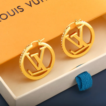 Boucles d'oreilles lettre fantaisie