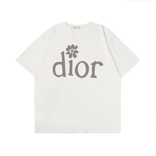 T-shirt à imprimé floral créatif