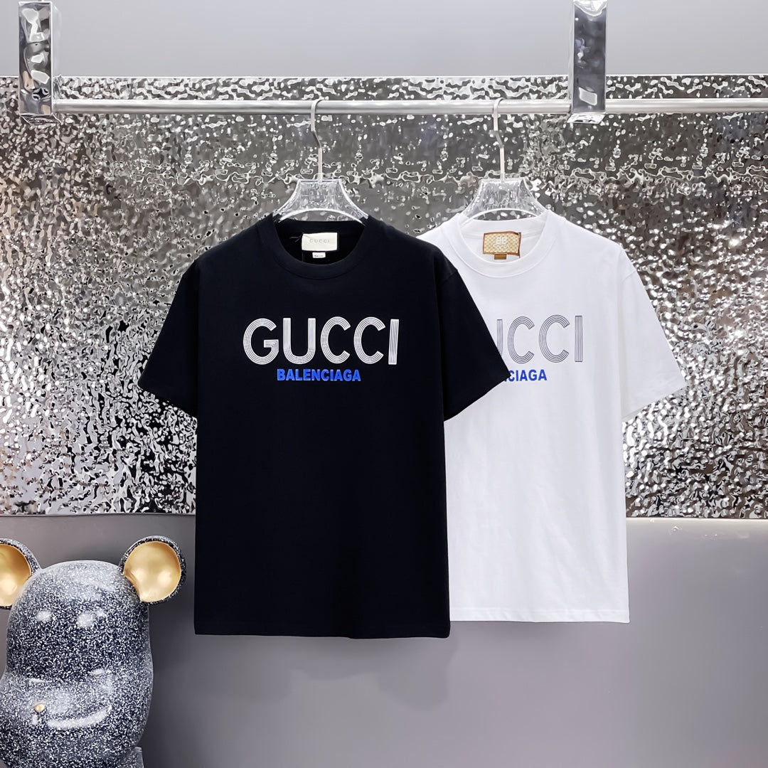 Camiseta Clásica con Estampado de Letras