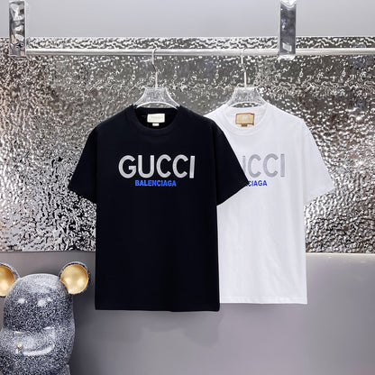 Camiseta Clásica con Estampado de Letras